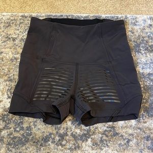 Lululemon Rogue Renegade High Waisted Short